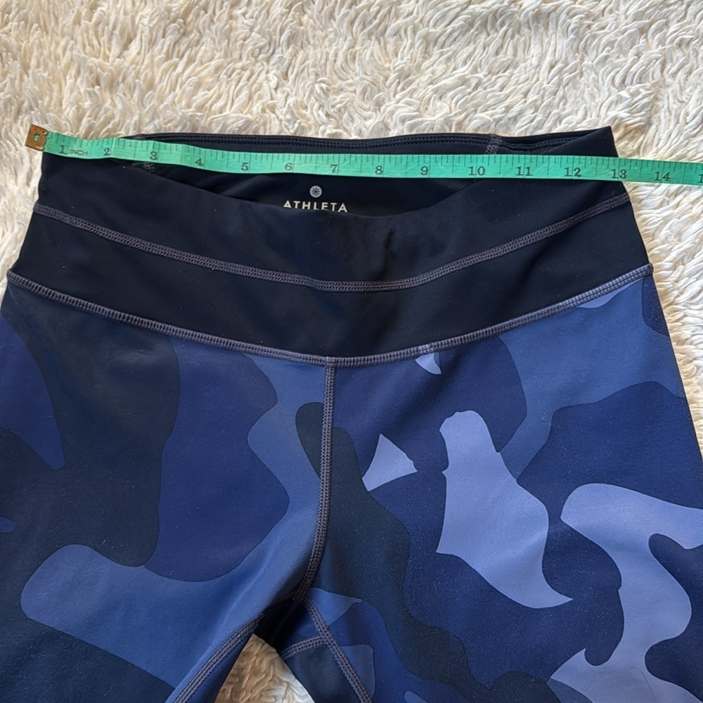Athleta Blue Camo Capri Sonar Leggings Style #347939 size S - Picture 6 of 11